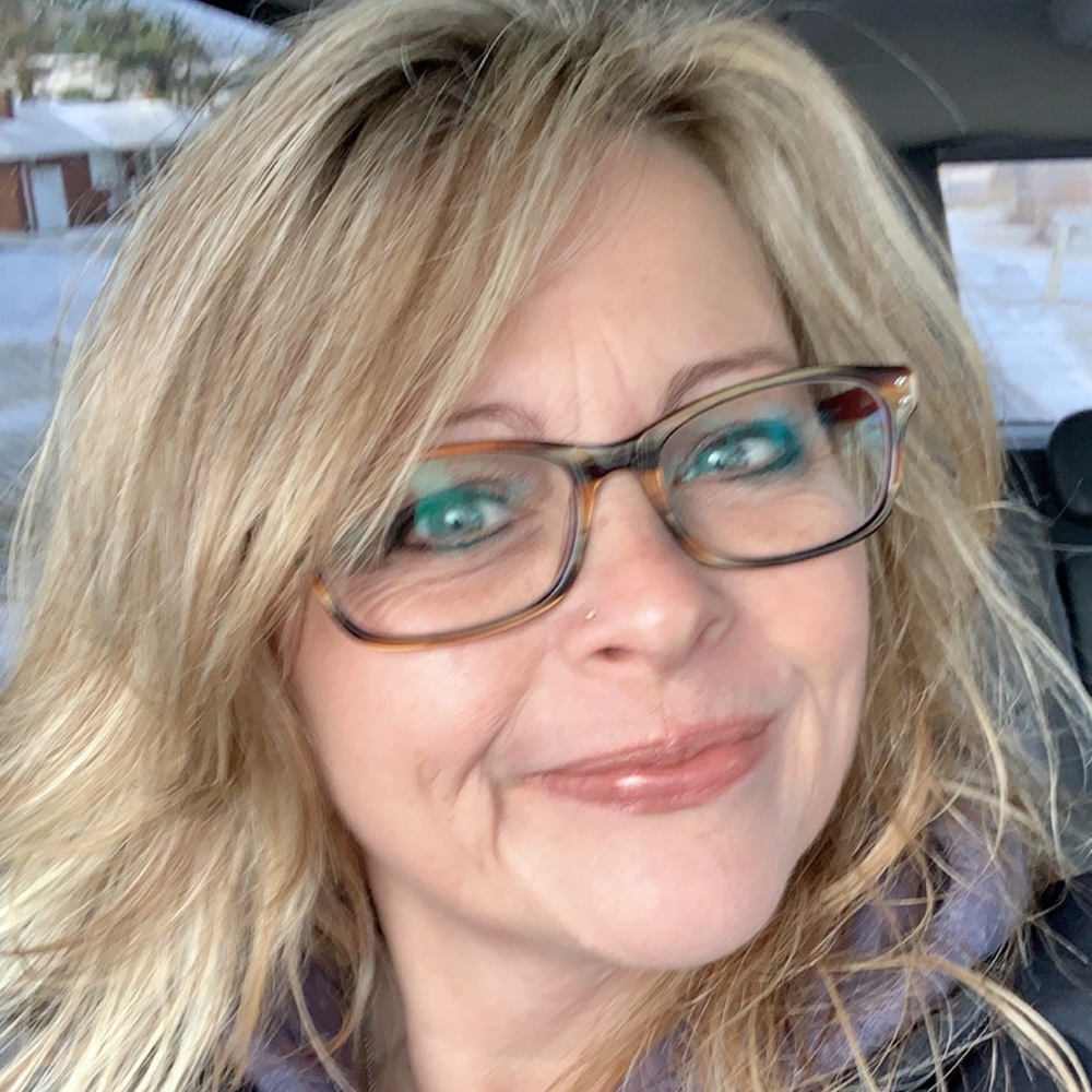 Meet your Posher, Nona